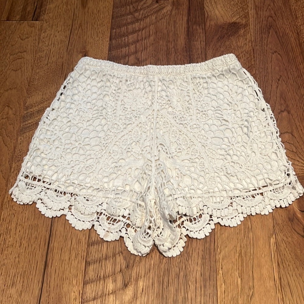 Lush Girl’s White Crochet Shorts Size S